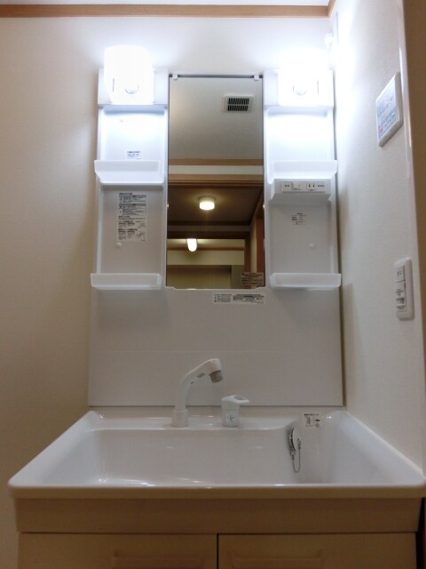 フォレストメゾン三河島の物件内観写真