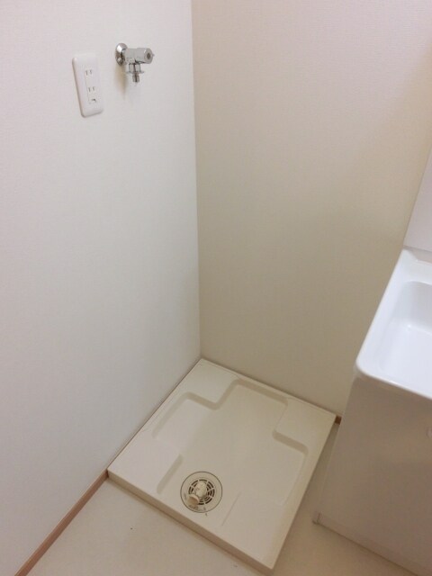 フォレストメゾン三河島の物件内観写真