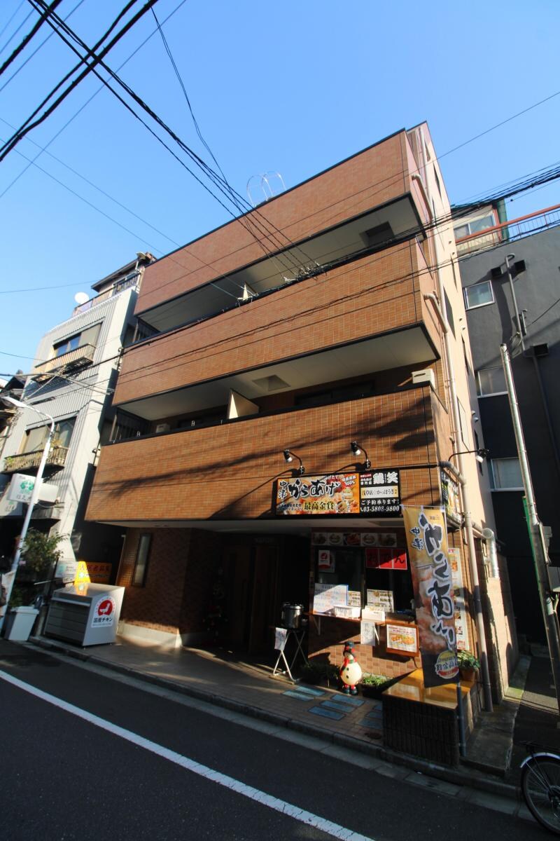 Ｔ’sマンションの物件外観写真