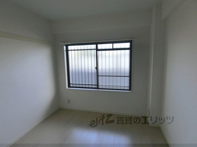 サンライズ春日丘の物件内観写真