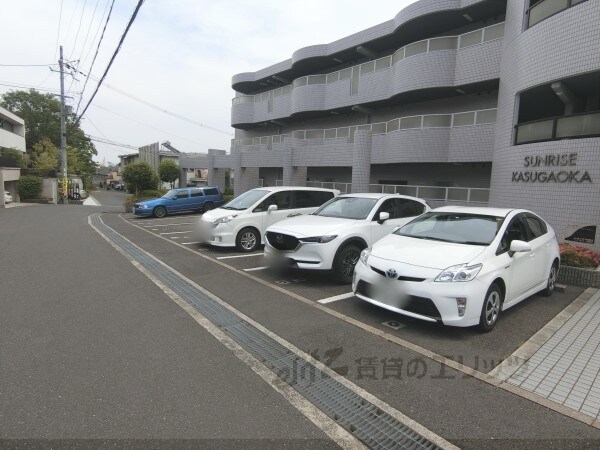 サンライズ春日丘の物件内観写真