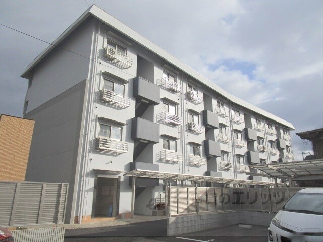 マンション東岡の物件外観写真