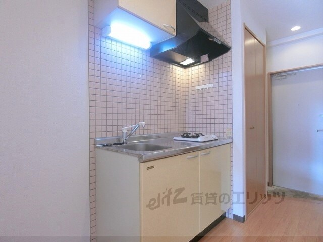 リーフジャルダン総持寺駅前の物件内観写真