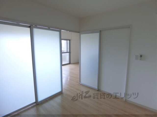 クレセントコートの物件内観写真