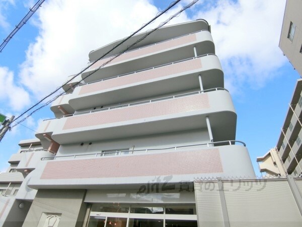 メゾンアトラーの物件外観写真