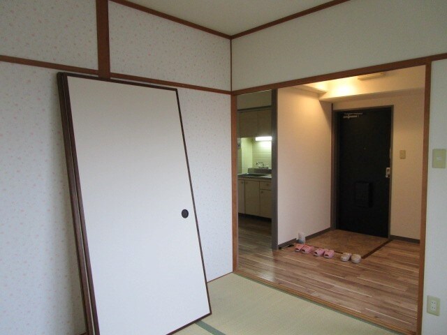 ハピネス栄町の物件内観写真