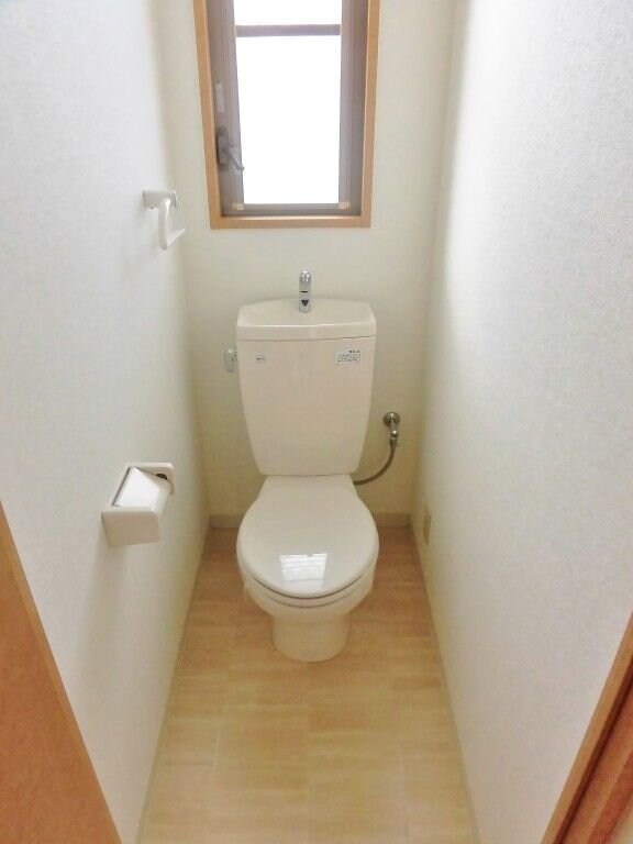 ジュネスト2番館の物件内観写真