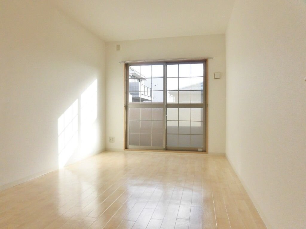 ジュネスト2番館の物件内観写真