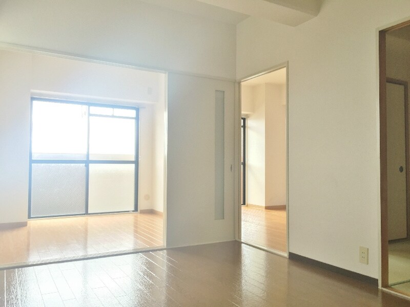 パークサイドマンションの物件内観写真