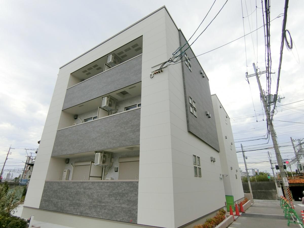 フジパレス千里丘東の物件外観写真