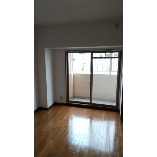 リアライズ安威の物件内観写真