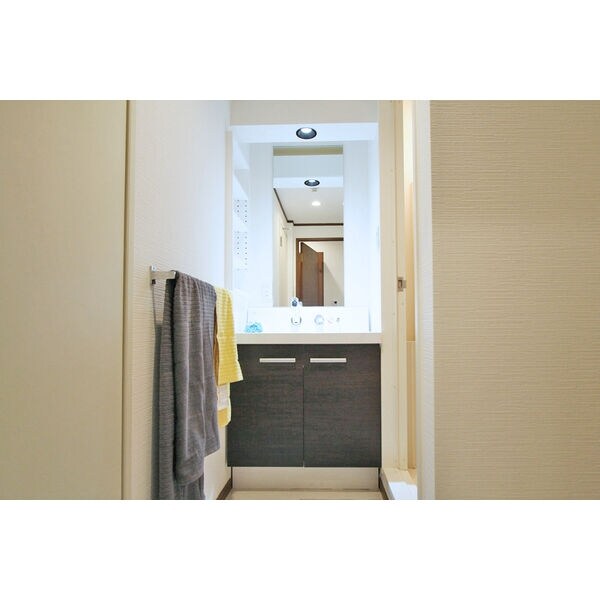 アスール江坂の物件内観写真