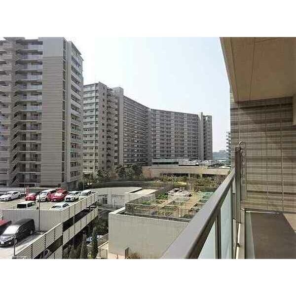 ミリカ・ヒルズ　2街区の物件内観写真