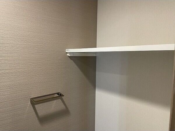 エスリードレジデンス江坂垂水町の物件内観写真