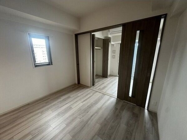 エスリードレジデンス江坂垂水町の物件内観写真