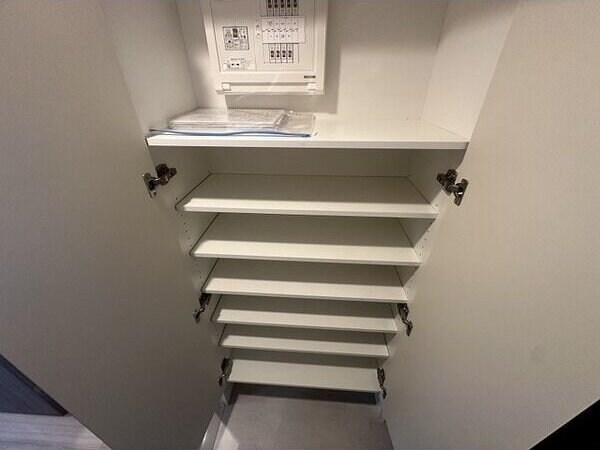 エスリードレジデンス江坂垂水町の物件内観写真