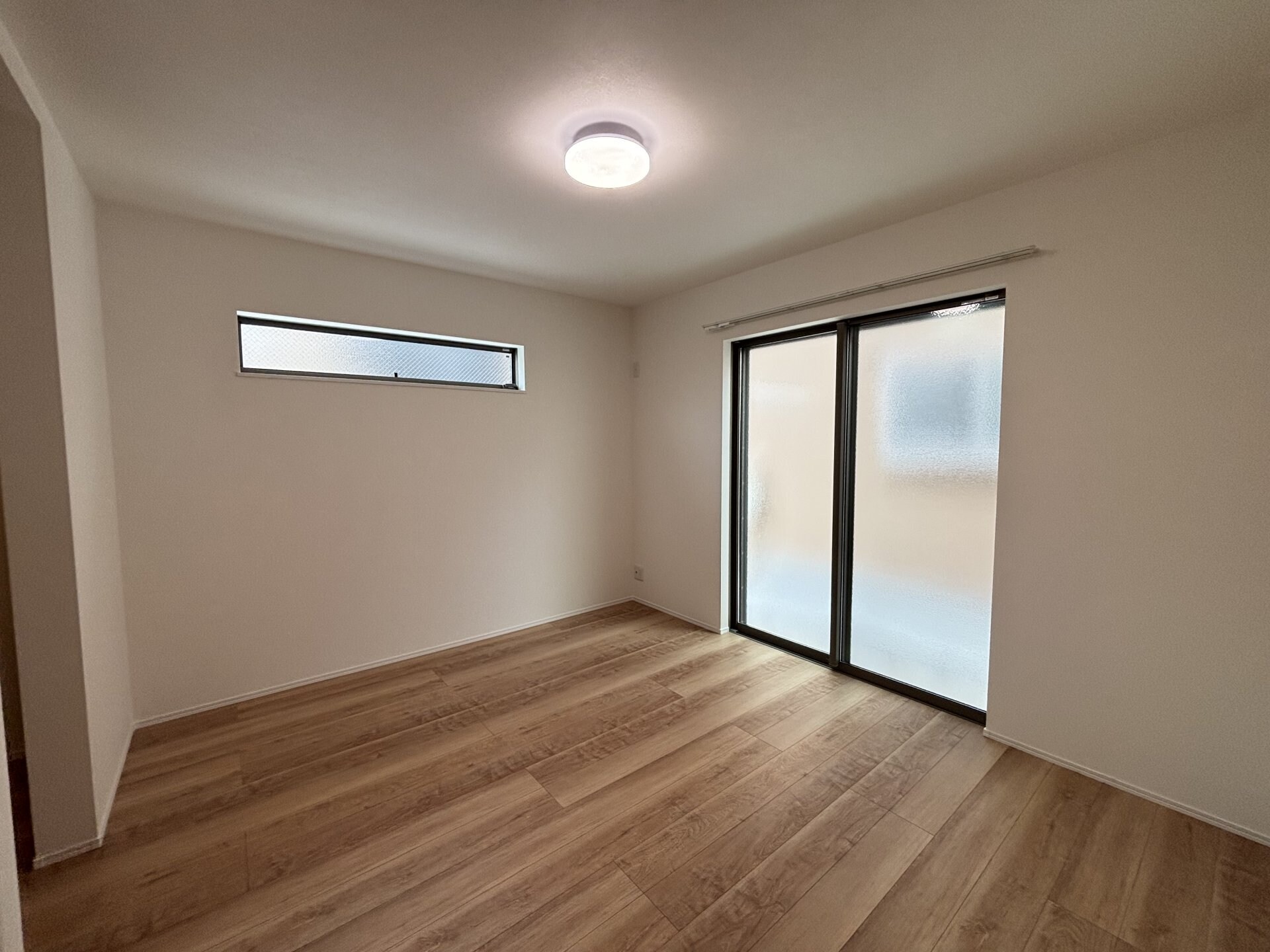 ファミリエ津之江D棟の物件内観写真