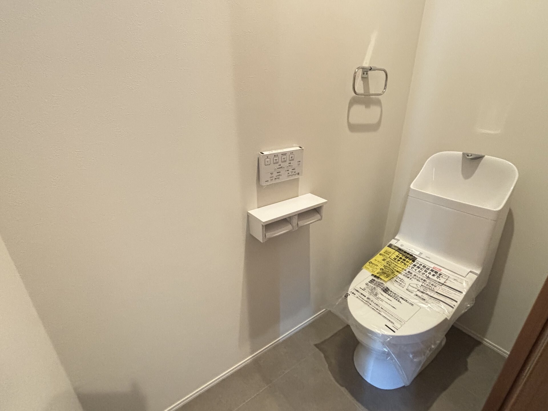 ファミリエ津之江D棟の物件内観写真