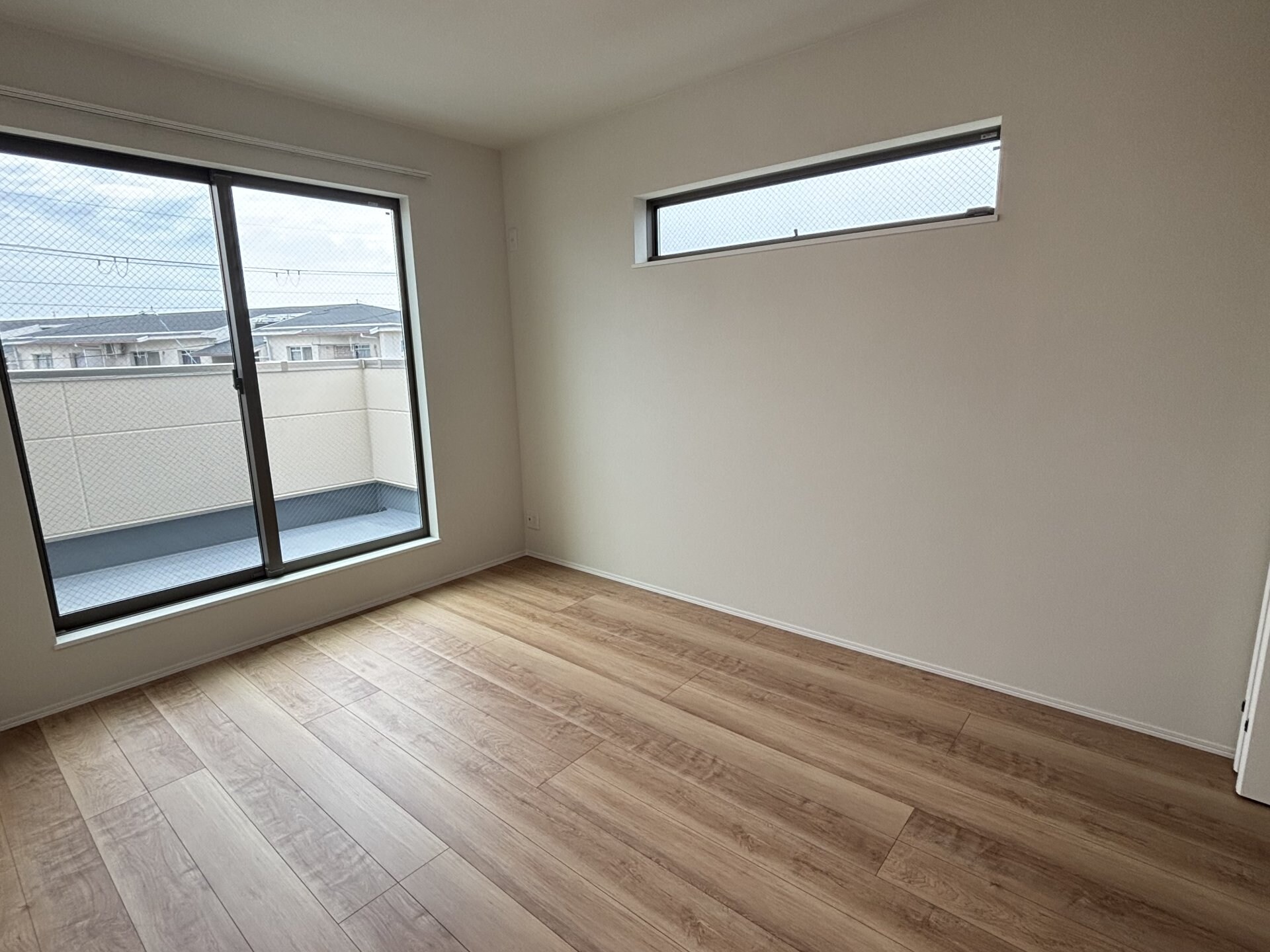 ファミリエ津之江D棟の物件内観写真