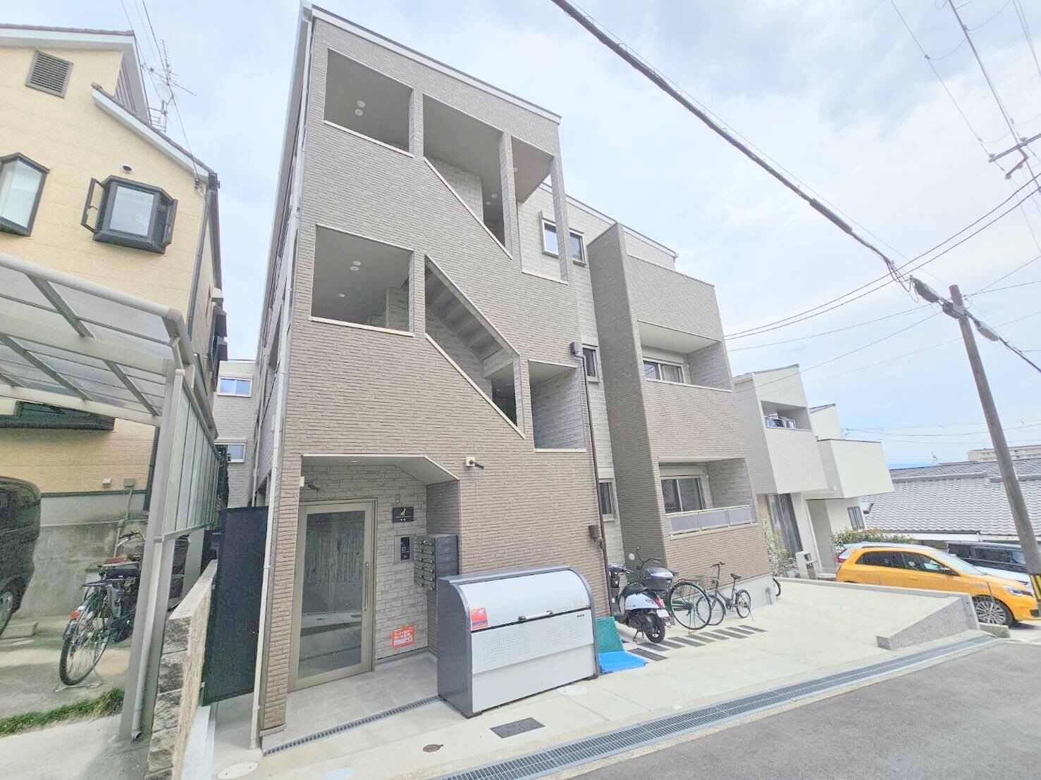 ジラフ吹田藤が丘の物件外観写真