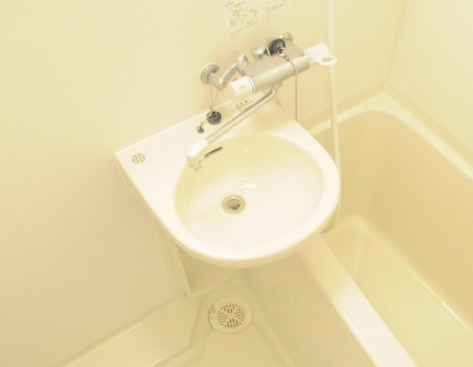 レオパレスイーズプレイスの物件内観写真