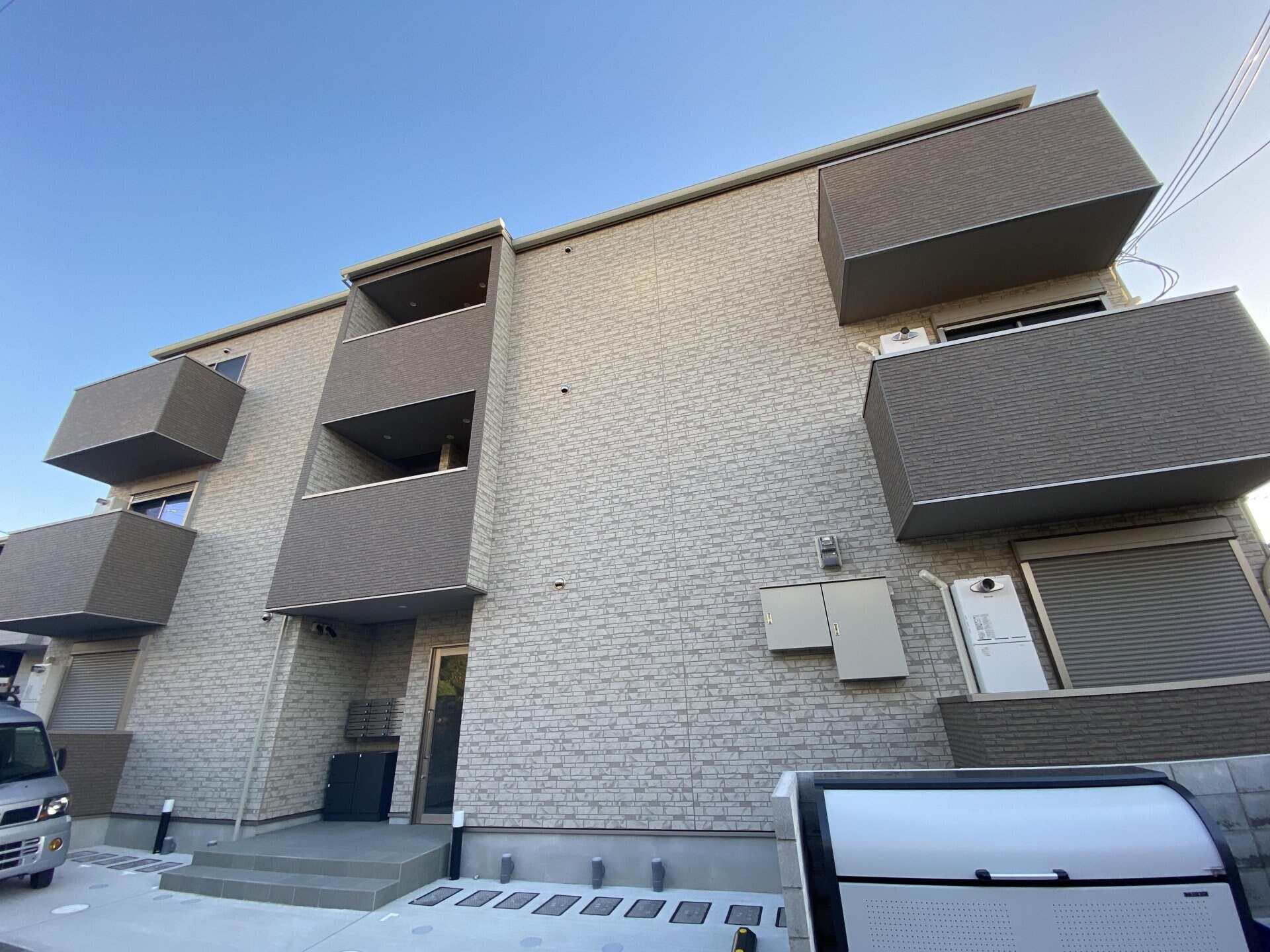 エテルナコート総持寺の物件外観写真