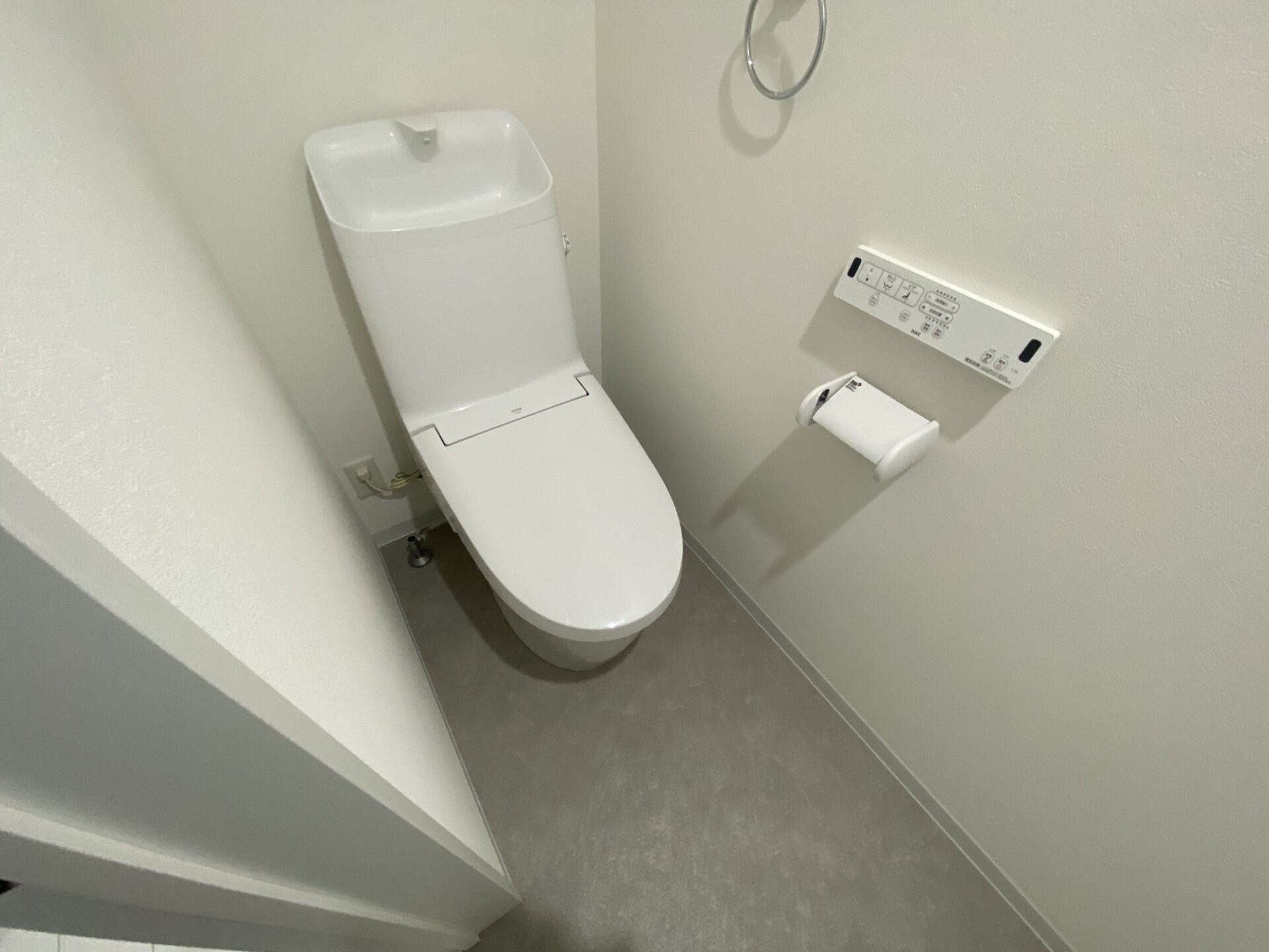 エテルナコート総持寺の物件内観写真