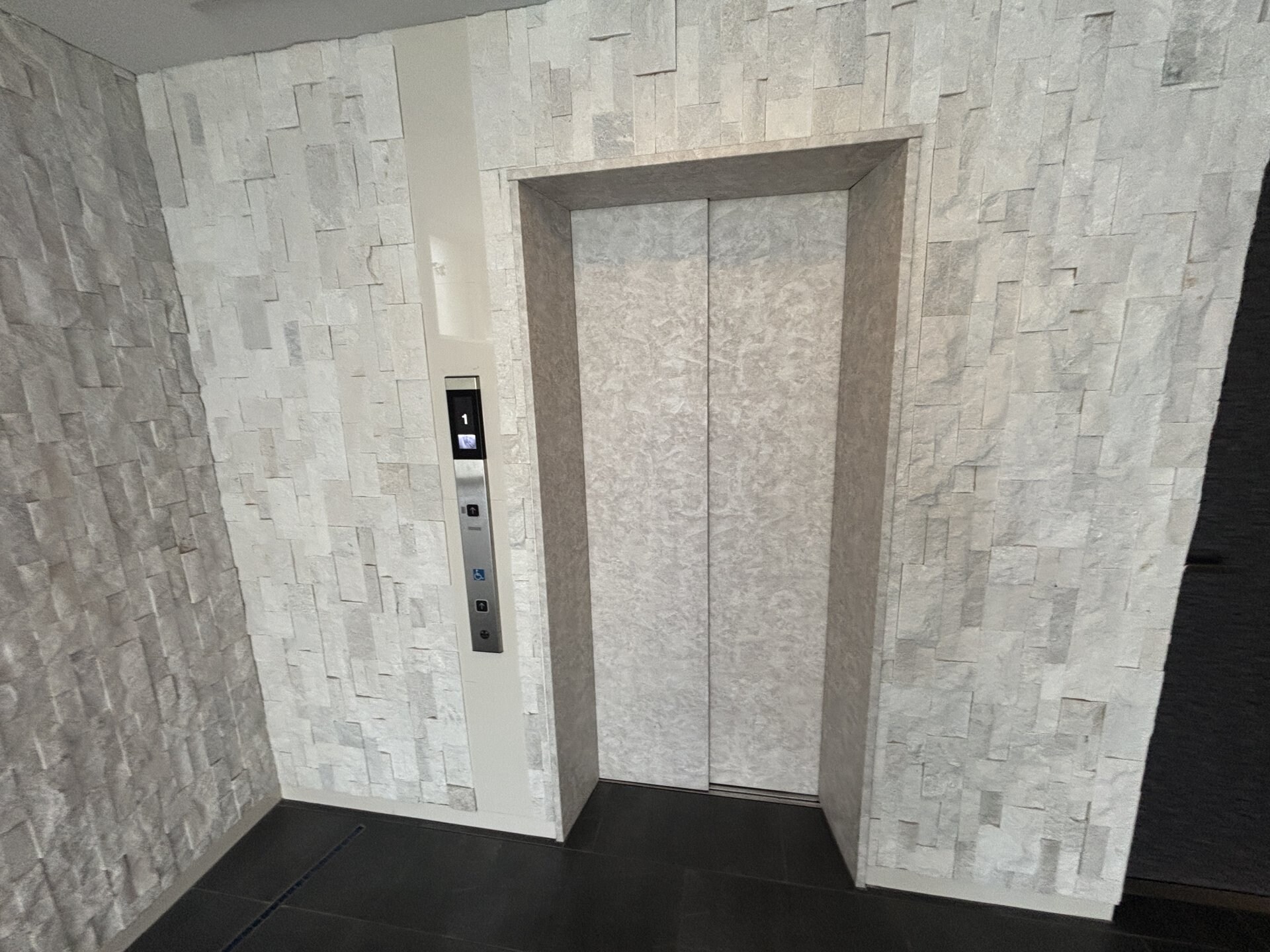 セレニテ新大阪プリエの物件内観写真