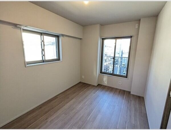 エスリード箕面船場阪大前の物件内観写真