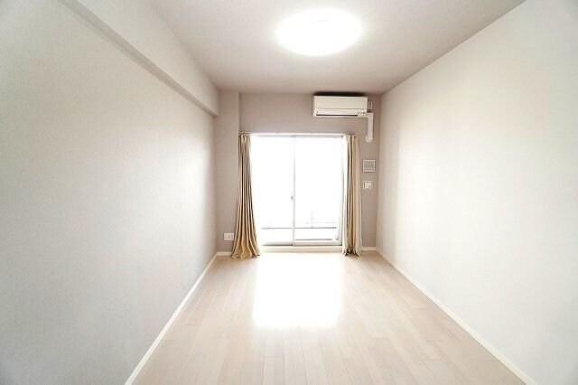 スペーシア江坂広芝町の物件内観写真