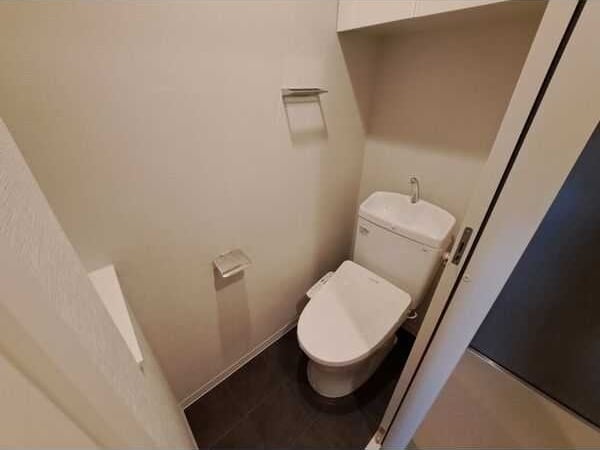 スプランディッド江坂DUEの物件内観写真