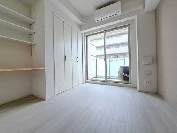 スプランディッド江坂DUEの物件内観写真