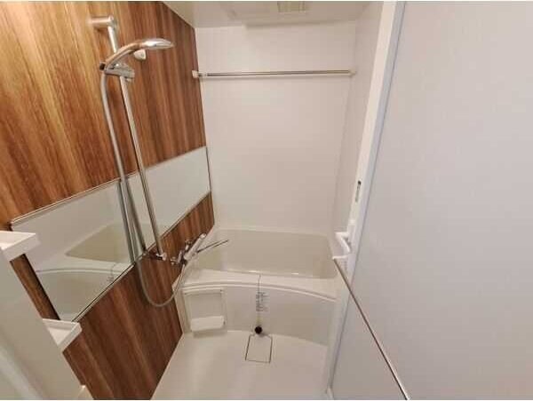 スプランディッド江坂DUEの物件内観写真