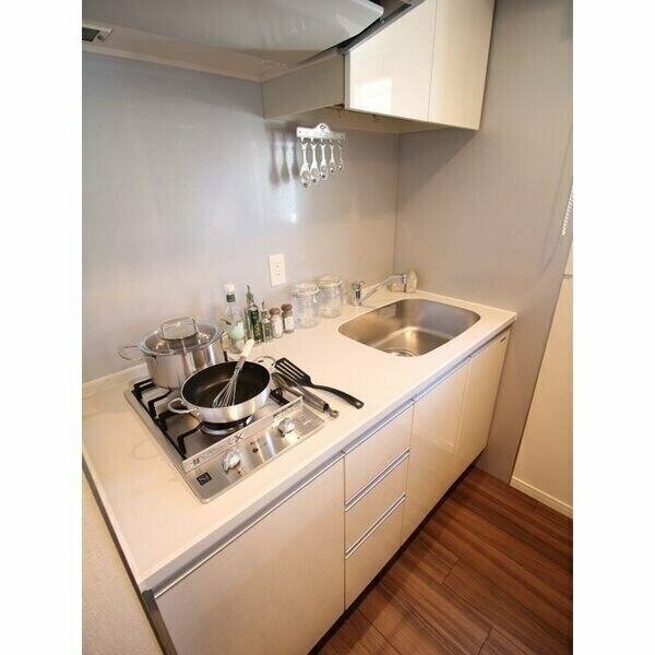 セイル江坂公園の物件内観写真