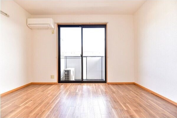 アゼリアコートの物件内観写真