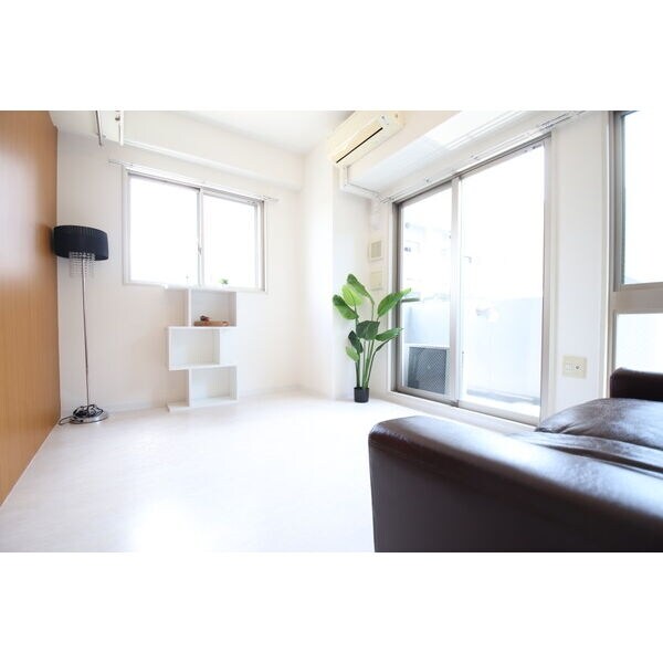 アスール江坂3rdの物件内観写真