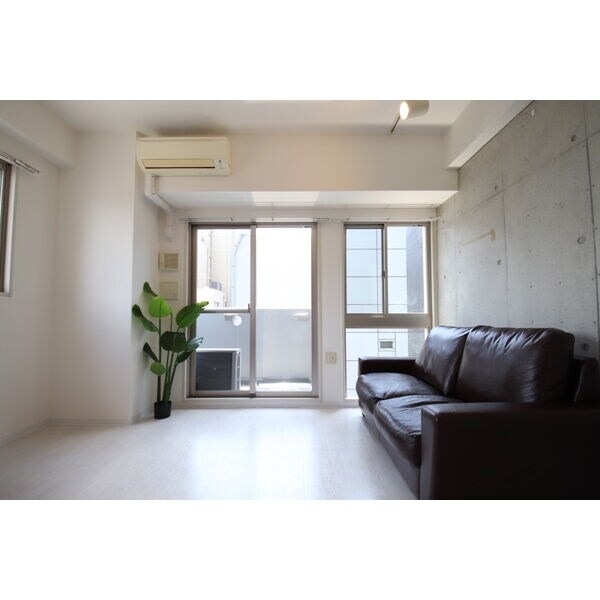 アスール江坂3rdの物件内観写真