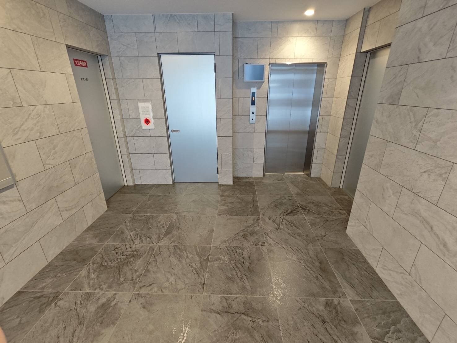 ライブガーデン江坂VIIIの物件内観写真