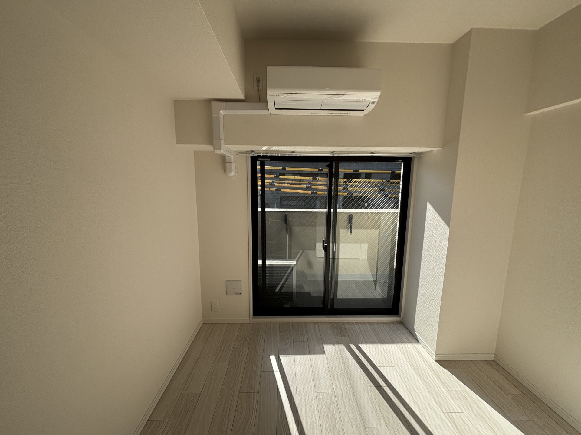 クレストコート江坂垂水町の物件内観写真