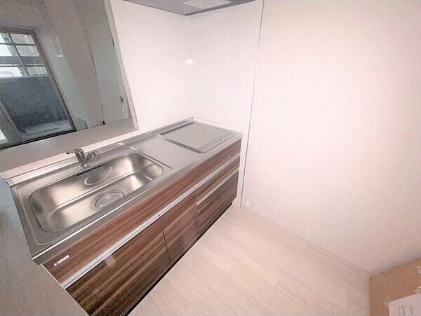 セレニテ東梅田アリエの物件内観写真