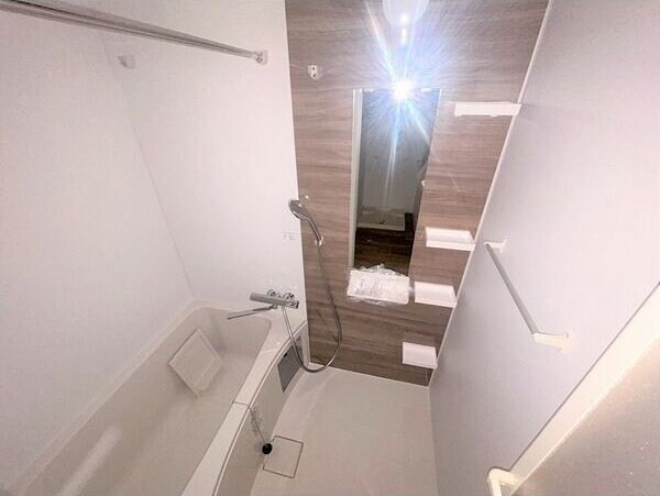 セレニテ東梅田アリエの物件内観写真