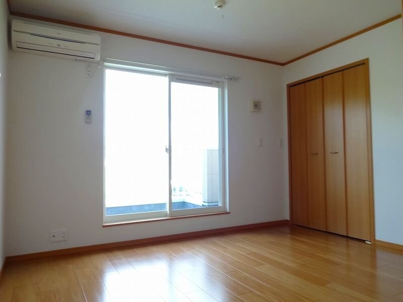 ラフレシールの物件内観写真