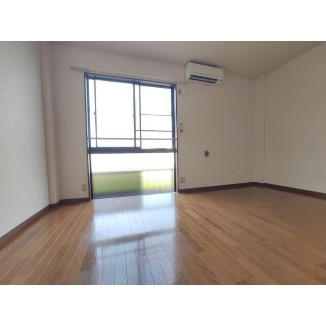 アンプルール茨木の物件内観写真