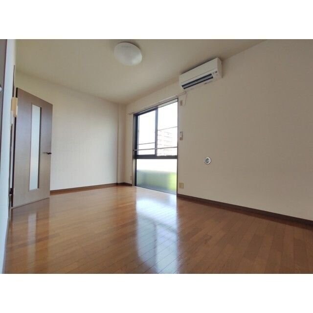 アンプルール茨木の物件内観写真