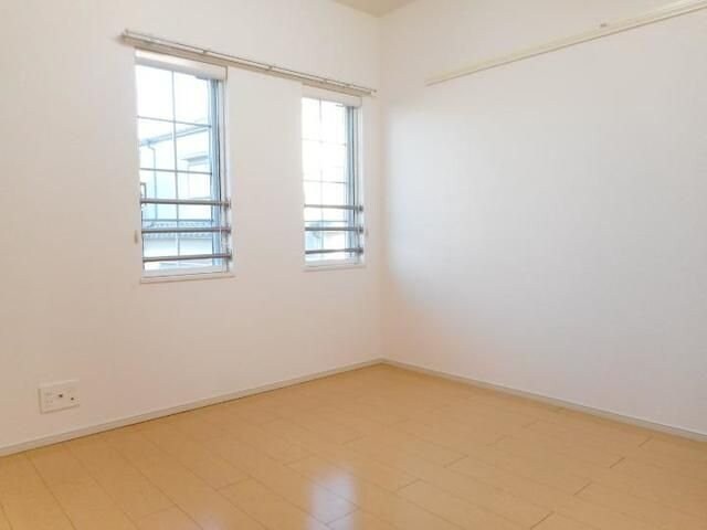 ブルックサイド摂津の物件内観写真