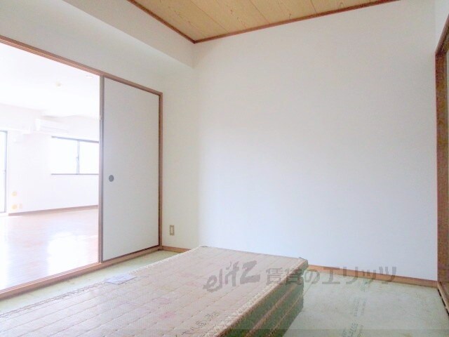 ロイヤル南茨木の物件内観写真