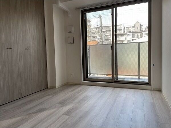 エスリードレジデンス江坂垂水町の物件内観写真