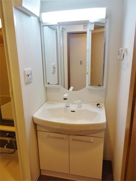 グランブルー高槻の物件内観写真