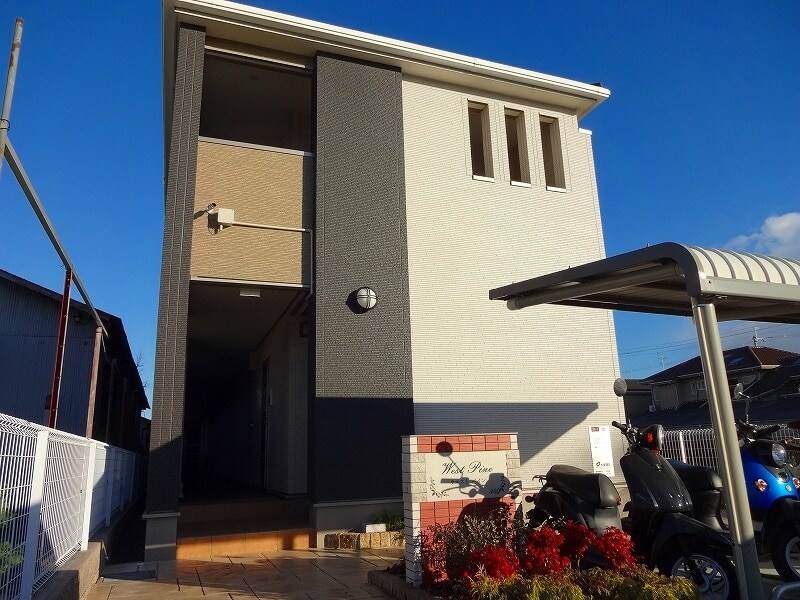 ウエストパインの物件外観写真