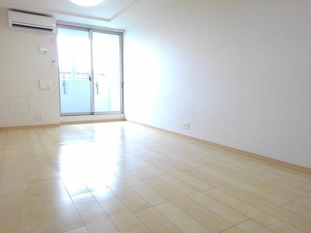 グランデアルベロの物件内観写真